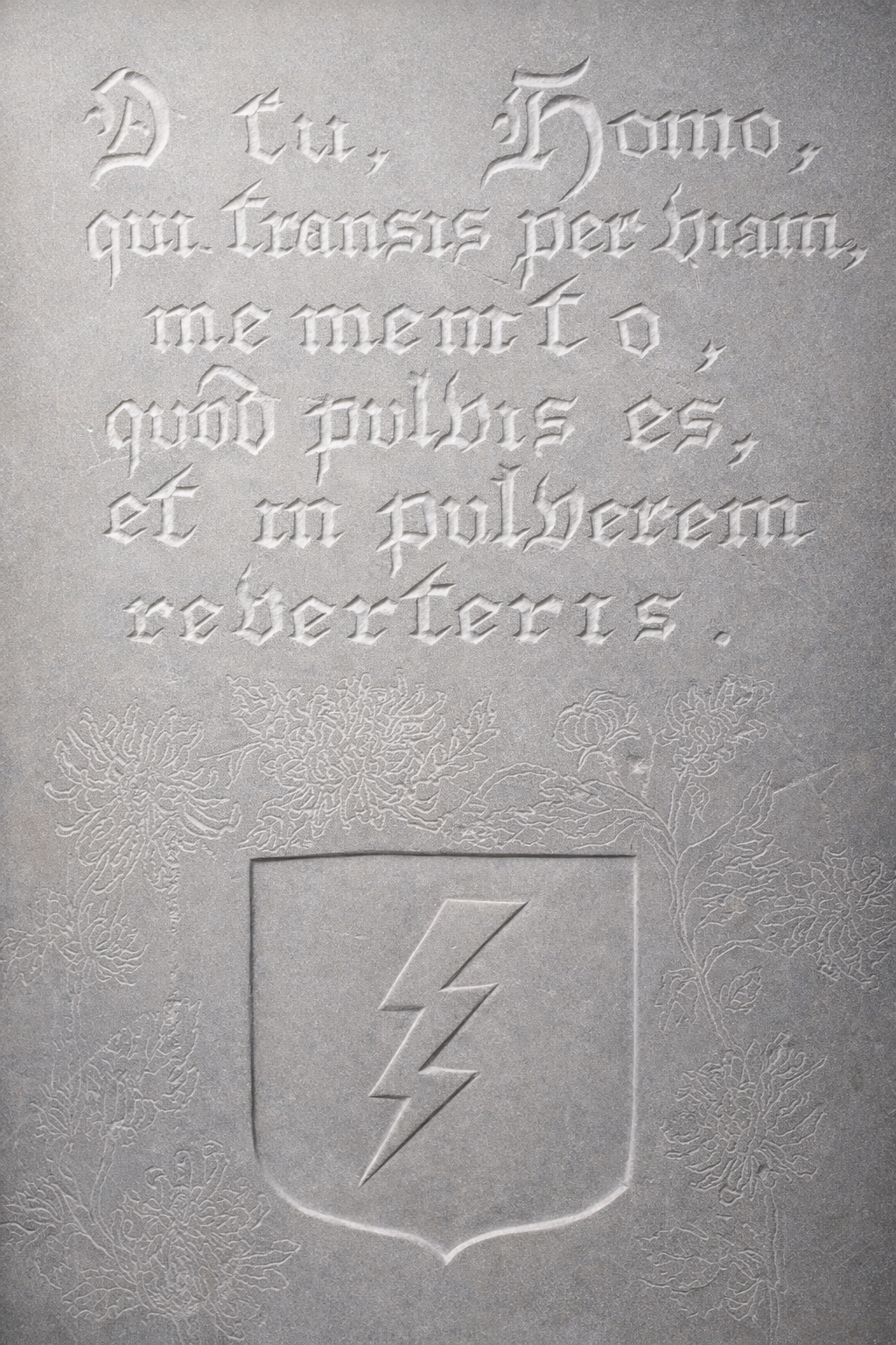 Bas-relief nécropole